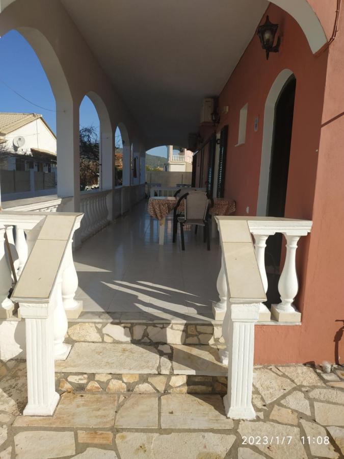 Gerekos And Appartement *